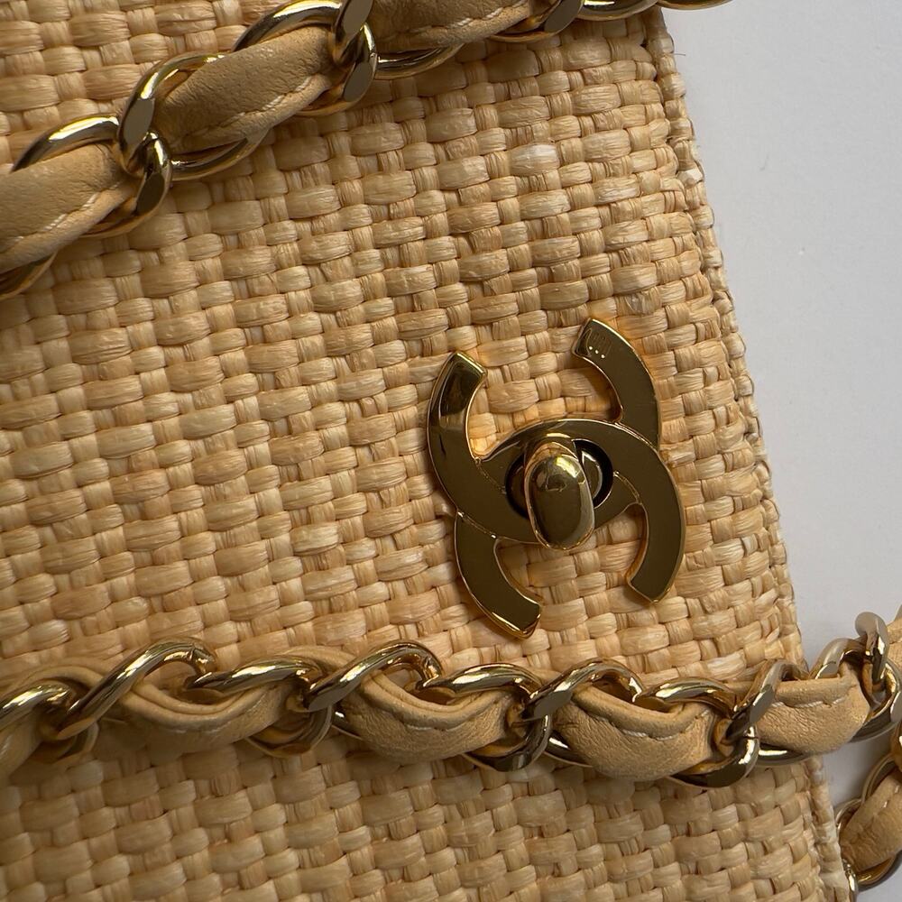 Vintage Chanel 90s CC Logo Chain Shoulder Bag Cream Gold Straw - Picture 9 of 9